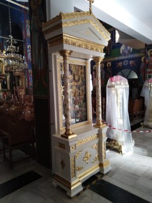 Βάψιμο και επιχρύσωμα εικονοστασίου στον Ιερό Ναό Αγίων Παμμεγίστων Ταξιαρχών Καλαμαριάς ()