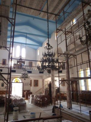 Εσωτερικό βάψιμο Ιερού Ναού Παμμεγίστων Ταξιαρχών Καλαμαριάς ()