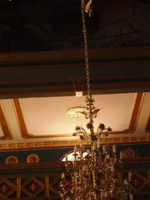 Κατασκευή τοποθέτηση και επιχρύσωμα γυψοσανίδας και και γύψινων στον Ιερό Ναό Αγίου Προφήτη Ηλία Πυλαίας ()