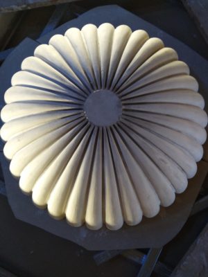 Κατασκευή τοποθέτηση τρούλου στον Ιερό Καθεδρικό Ναό Αγίου Νικολάου Καλαμαριας ()