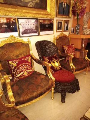 Συντήρηση και επιχρύσωμα καρεκλών