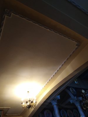 Τοποθέτηση γύψινων μπορντούρων και διακόσμηση ταβανιού στον Ιερό Ναό Αγίων Παμμεγίστων Ταξιαρχών Καλαμαριάς